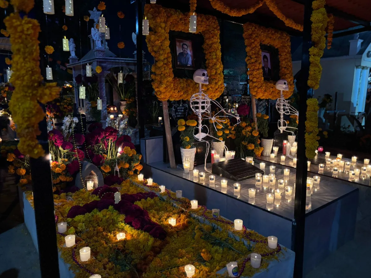 Xoxocotlán and Atzompa Cemeteries, Day of the Dead Night — photo 1 — photo 1 of 12
