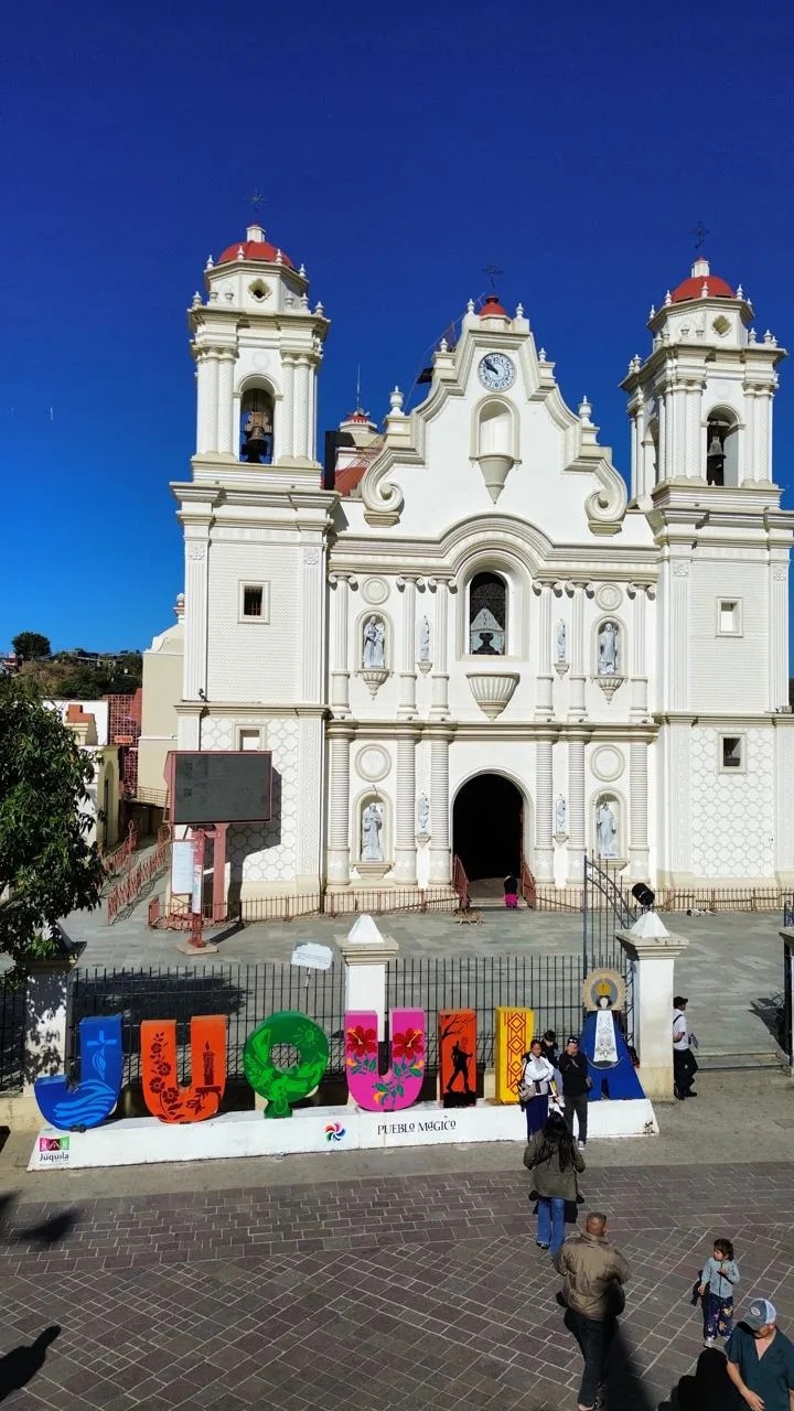 Pilgrimage and Crafts: Cultural Tour to Juquila from Huatulco — photo 1 of 7
